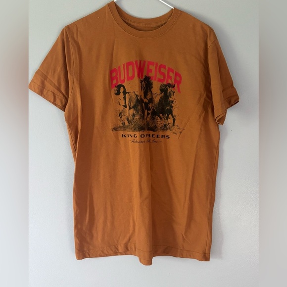 Budweiser Graphic Tee Medium.  Brown color. Excellent condition. Soft. - Picture 1 of 3